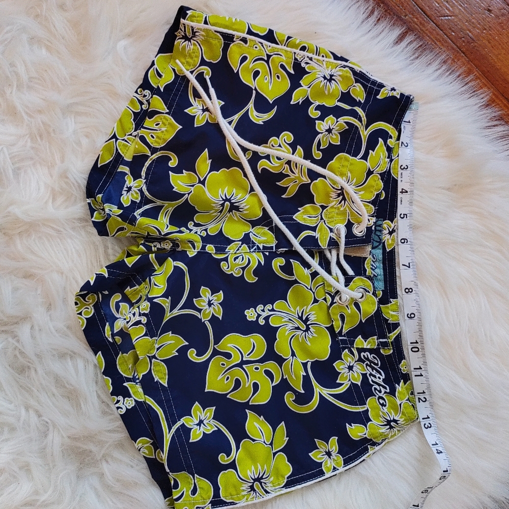 Hiho Hawaiian Board Shorts Sz. 2 - Picture 3 of 8